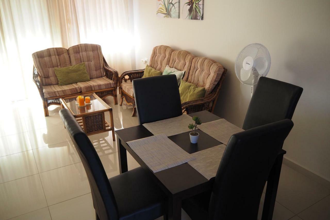 Or Tambo Self Catering Apartments, The Willows Boksburg Exterior foto